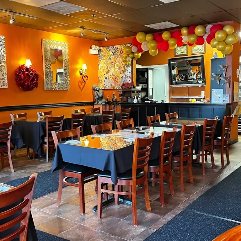 Casual and Welcoming Dining Space