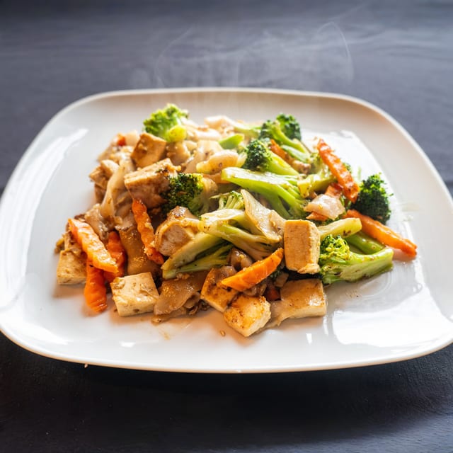 Pad Se-Ew Noodles.